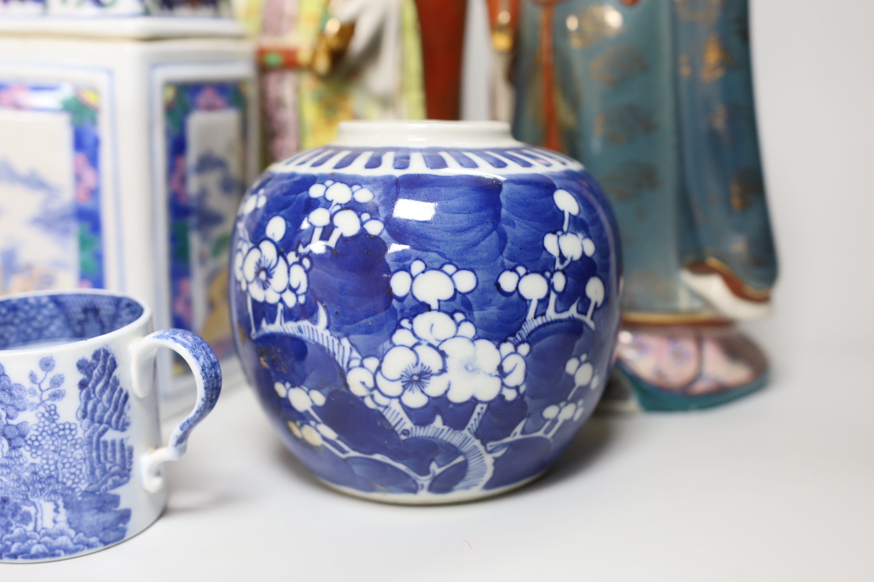 A quantity of 20th century Chinese ceramics. Tallest 31cm